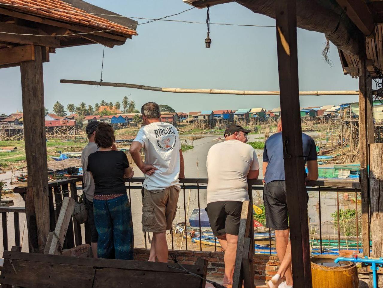 St 63 Home Stay & Tour Kampong Khleang Екстериор снимка