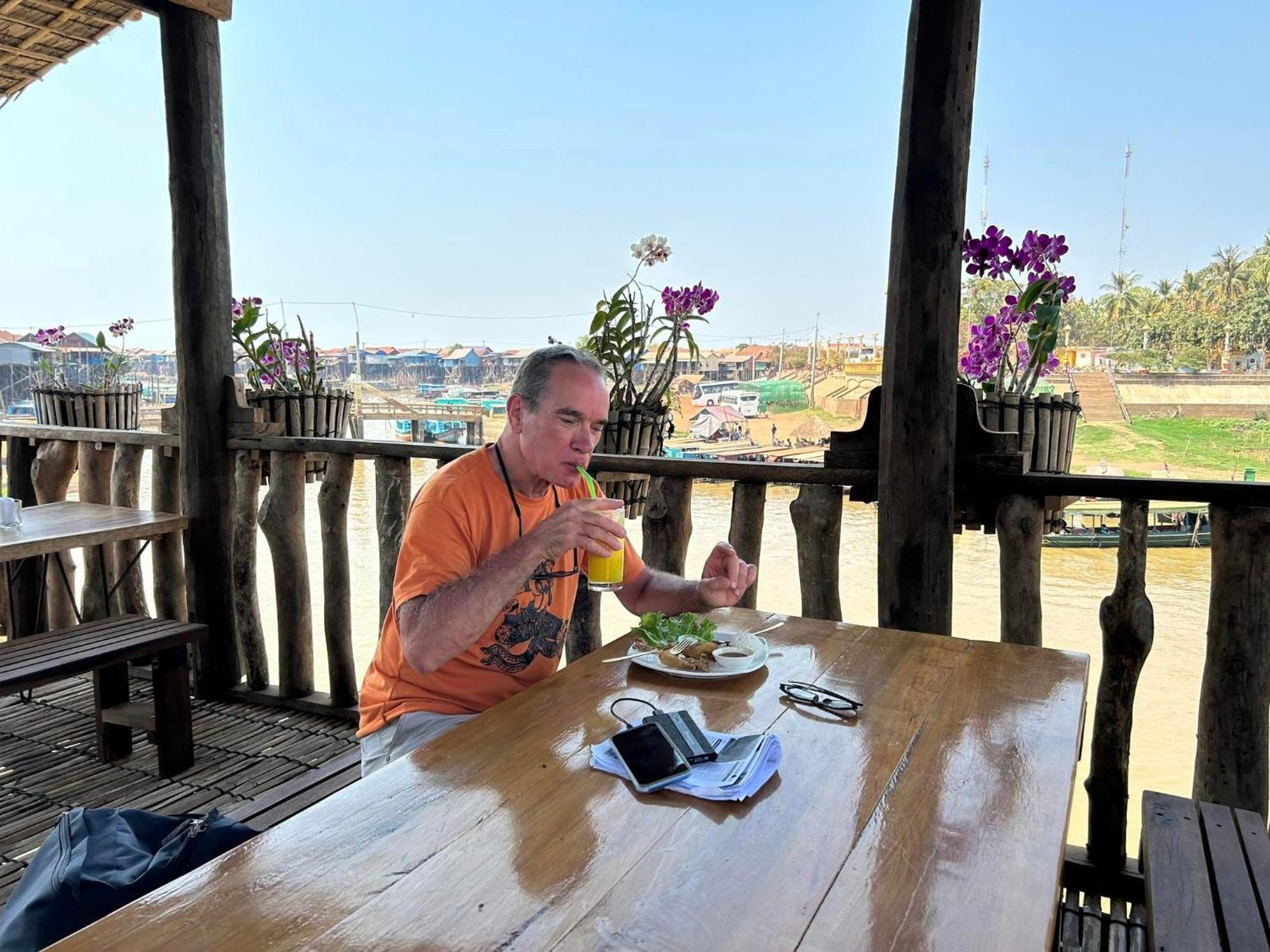 St 63 Home Stay & Tour Kampong Khleang Екстериор снимка