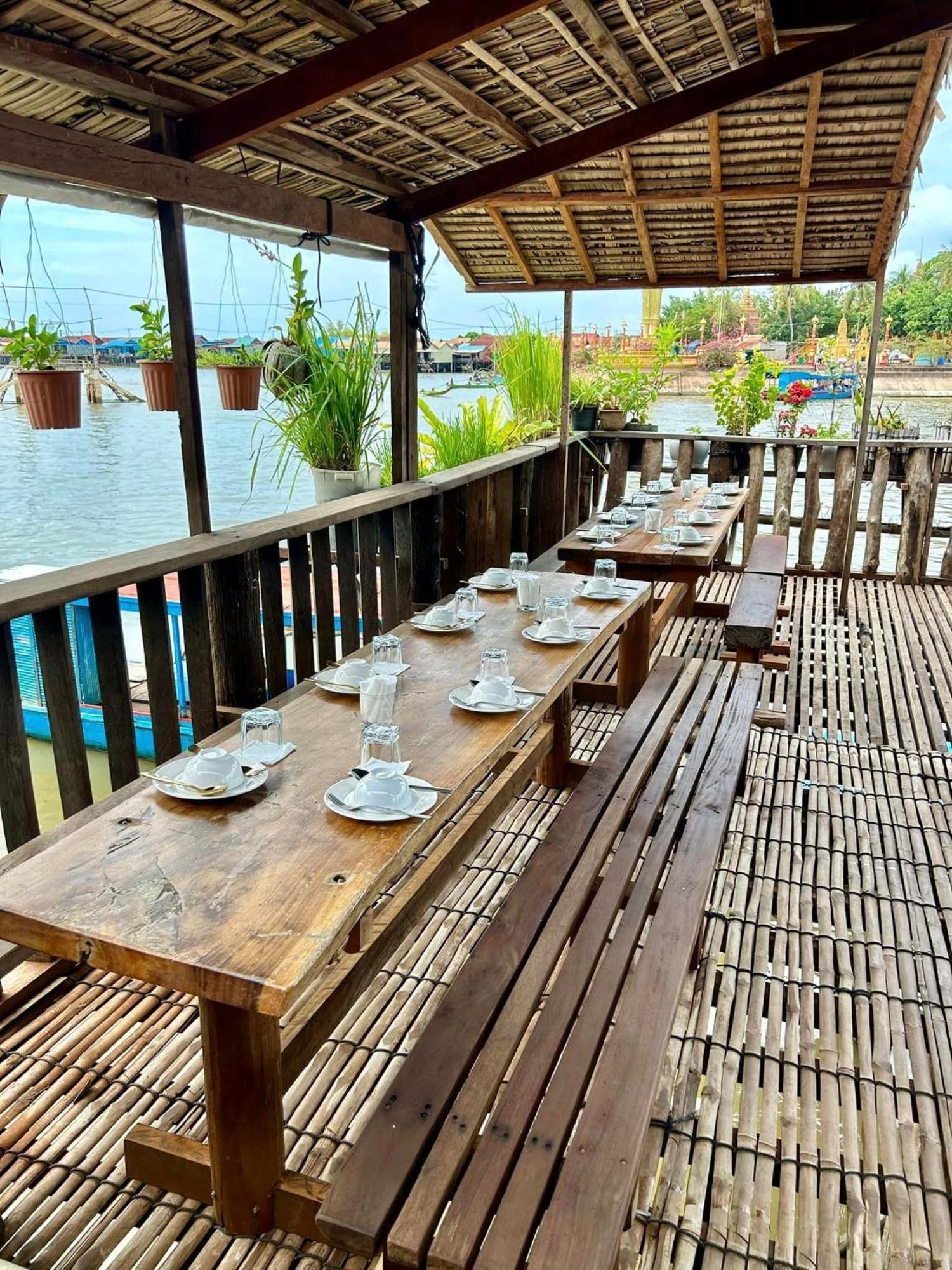 St 63 Home Stay & Tour Kampong Khleang Екстериор снимка