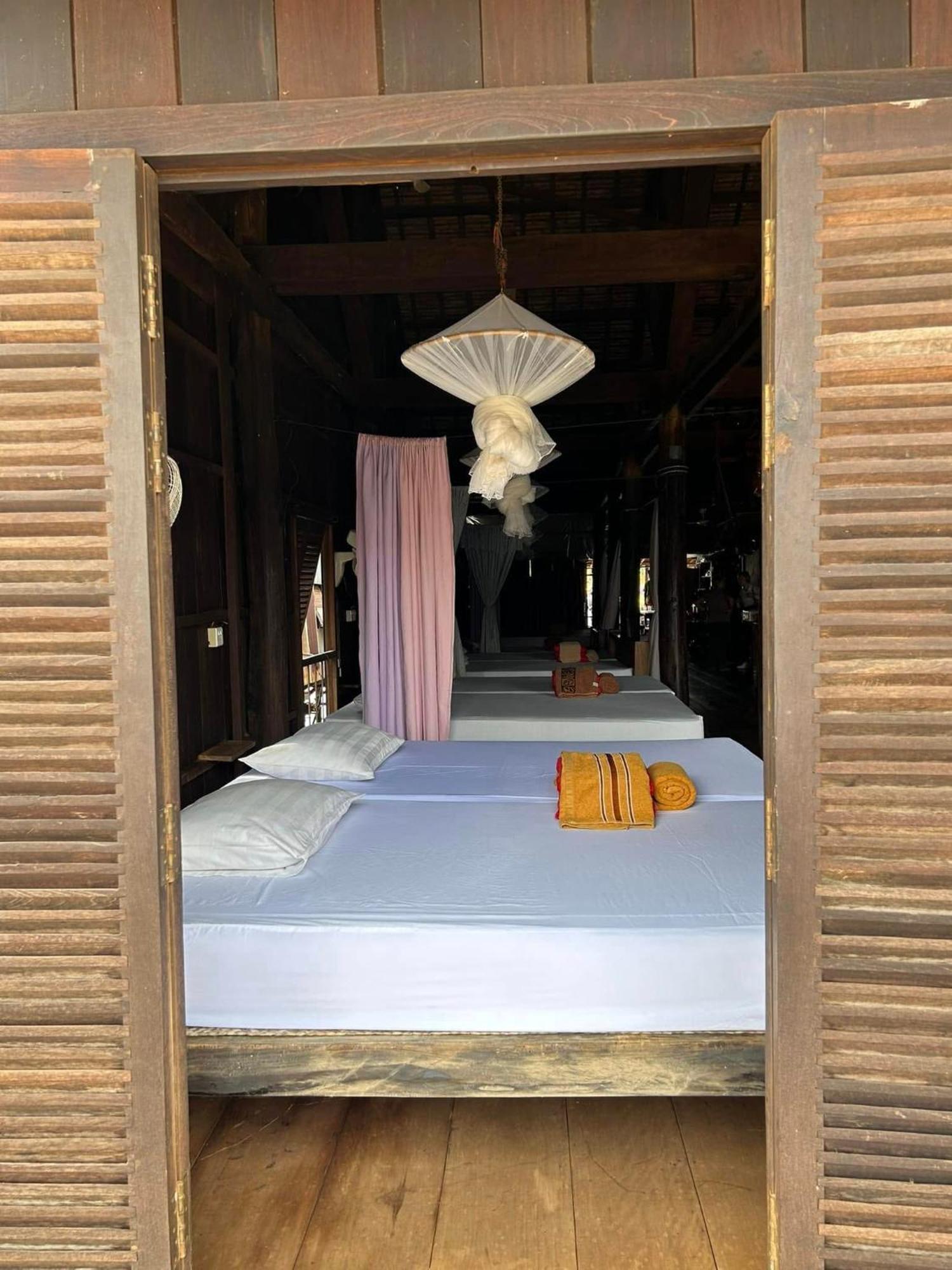 St 63 Home Stay & Tour Kampong Khleang Екстериор снимка