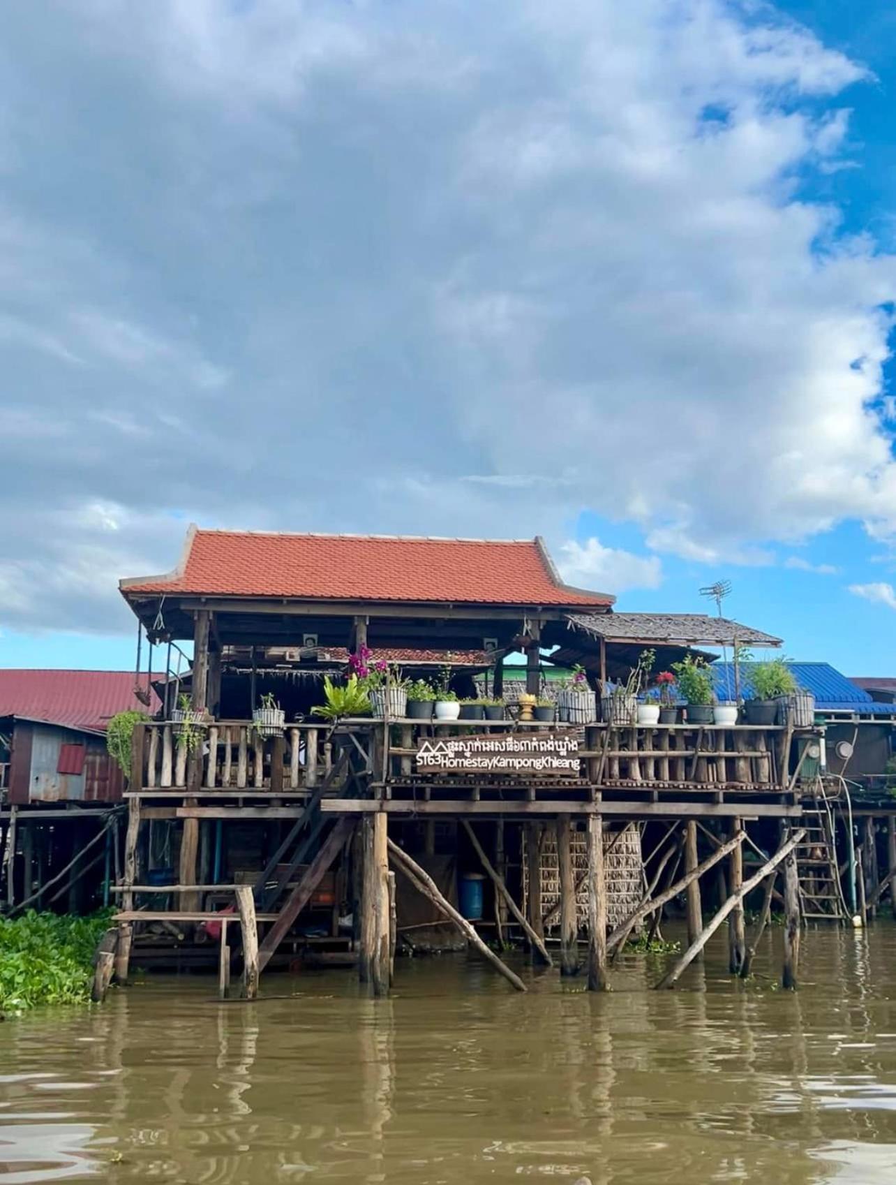 St 63 Home Stay & Tour Kampong Khleang Екстериор снимка